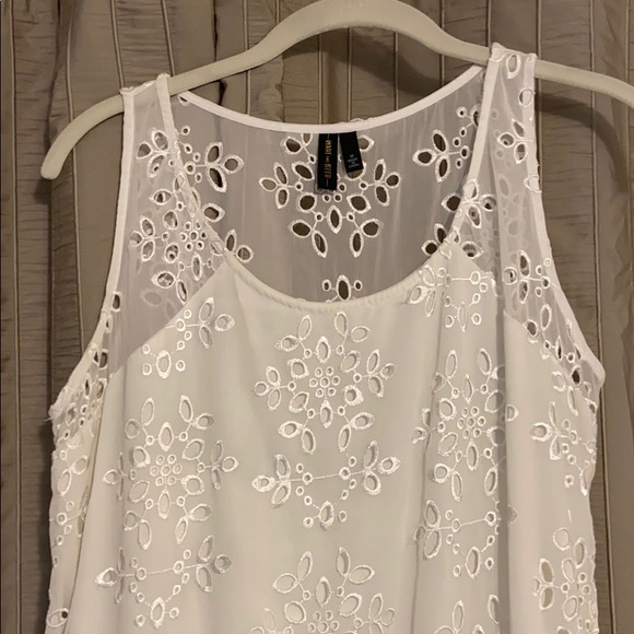 White cutout dress with built in slip - Picture 4 of 6